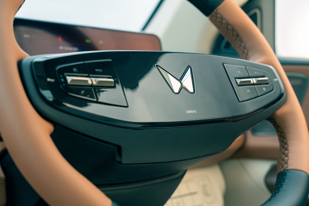 Mahindra XUV 700 - Becomes 7XO