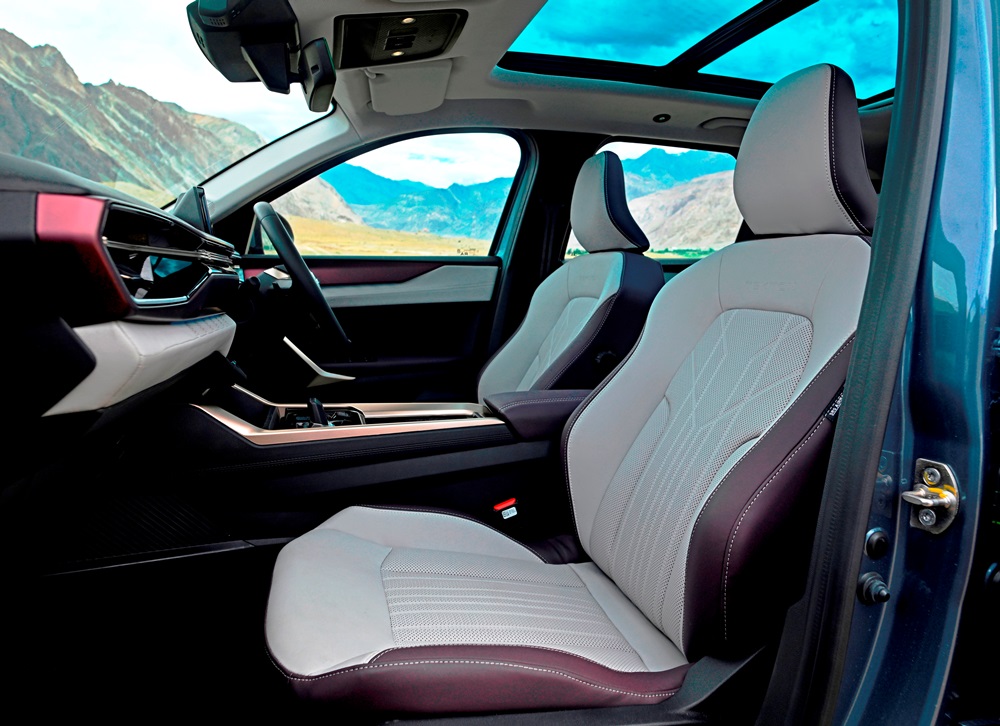 Nissan Tekton - The Handsome SUV