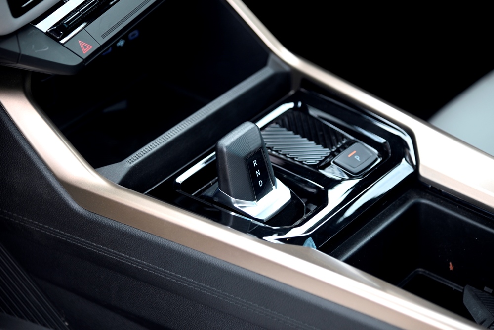 Nissan Tekton - The Handsome SUV