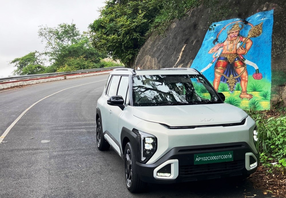 Kia Syros EV- Get Plugged In