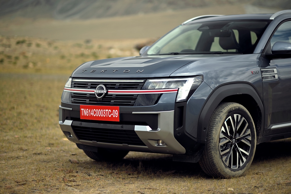 Nissan Tekton - The Handsome SUV