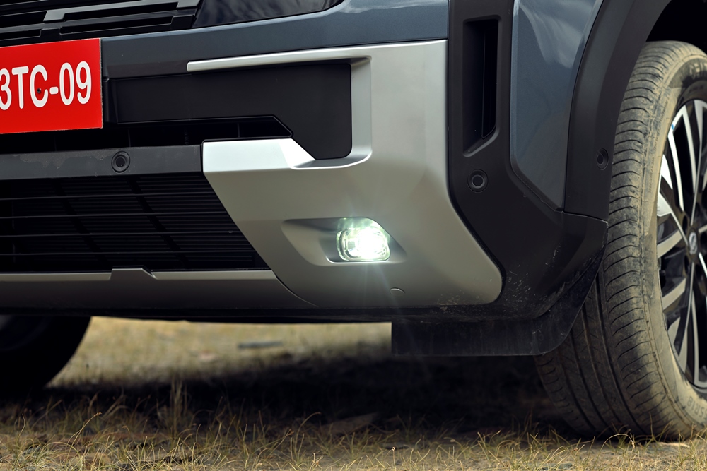 Nissan Tekton - The Handsome SUV