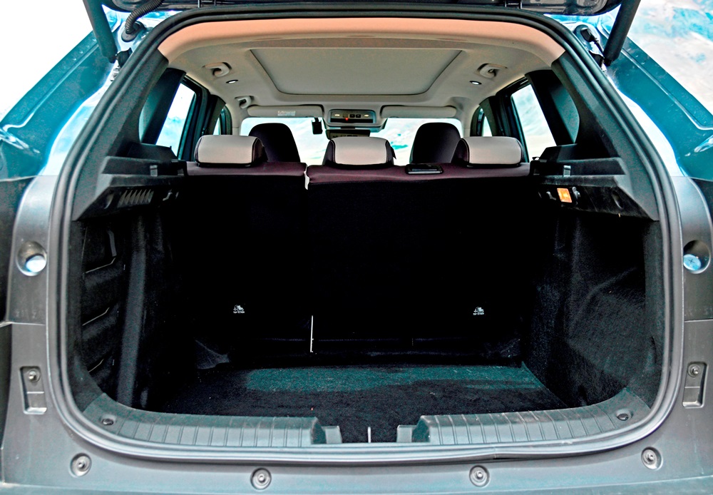 Nissan Tekton - The Handsome SUV